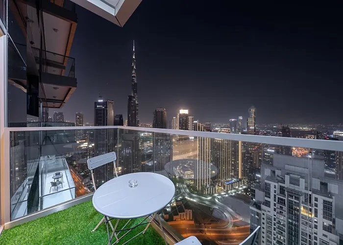 Paramount Midtown Deluxe 1 Bedroom Apartment With Full Burj-Khalifa View